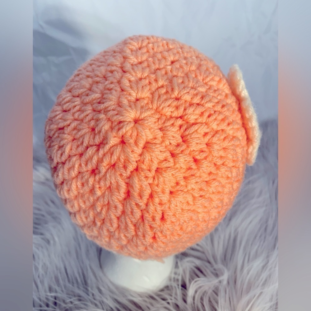 Crochet hat - Picture 3 of 4